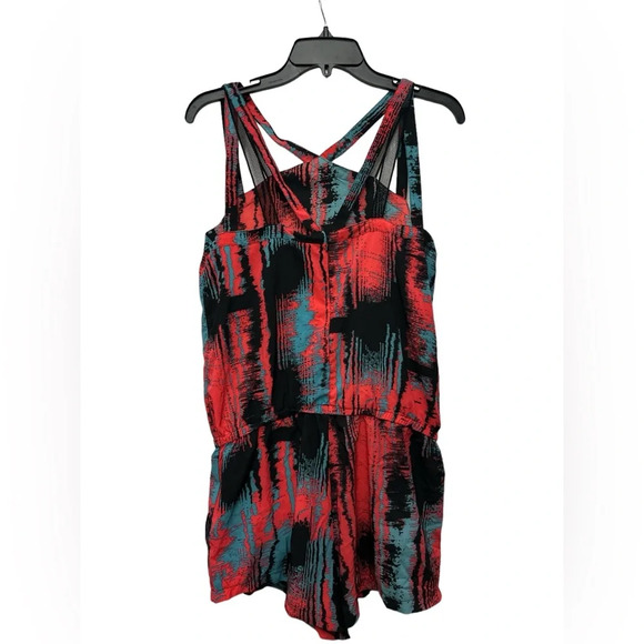 Fabletics Liza Romper Size Small Silky Fabric Relaxed Fit Booty Shorts NWT - Picture 2 of 6